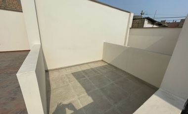 VENTA DE CASA CON LOCAL COMERCIAL – TRES PISOS- CARABAYLLO