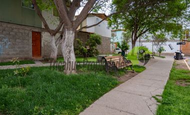 En Vicuña, venta de casa ampliada y regularizada, 5D y 1B. $64 millones