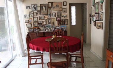 VENDO CASA UNA PLANTA EN FRACC. COSTA DE ORO  BUENA UBICACION