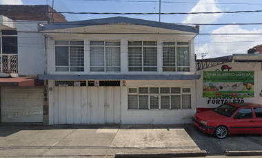 CASA EN VENTA EN URUAPAN