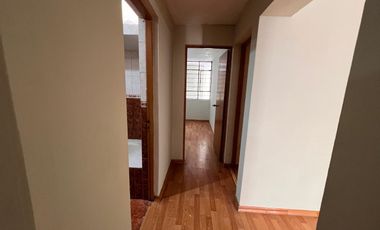 Venta  Casa Remodelada Frente a Parque en el Distrito de Los Olivos, Lima