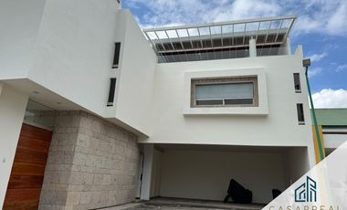 CASA EN RENTA REAL MIL CUMBRES