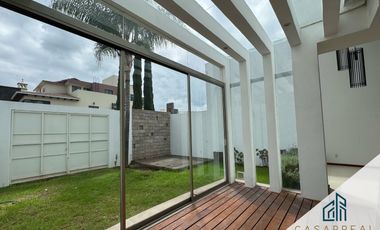 CASA EN RENTA REAL MIL CUMBRES