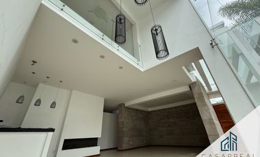 CASA EN RENTA REAL MIL CUMBRES