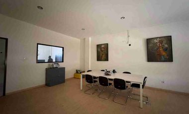 Strategic 3-Story House for Sale, Includes AC, Price 3 Million Negotiable in Penatih, Denpasar