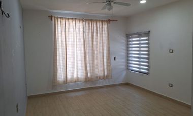 CASA EN VENTA FRACCIONAMIENTO PASEOS KABAH, SM 222 CANCUN, Q. ROO.