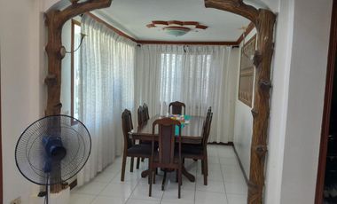 Resale 3 Bedrooms House in KB Homes