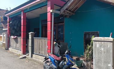 [WAHYU - 081843----] Dijual Rumah Rumah Sederhana Pinggir Sekolah Dasar Dekat Pemda  Garut