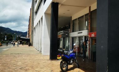 Arriendo Oficina - Frente a Unicentro