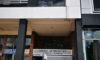 Arriendo Oficina - Frente a Unicentro