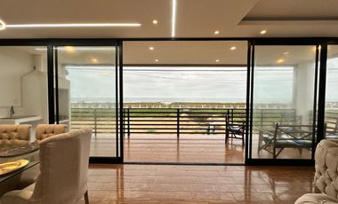 VILLAMIL PLAYAS VENDO APARTAMENTO FRENTE AL MAR URBANIZACION ACAPULCO