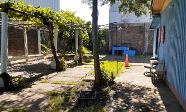 OPORTUNIDAD CASA SECTOR COMERCIAL INDUSTRIAL EN EL CENTRO DE TALCA SE VENDE CASA DE 400 m²