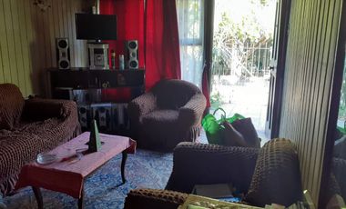 OPORTUNIDAD CASA SECTOR COMERCIAL INDUSTRIAL EN EL CENTRO DE TALCA SE VENDE CASA DE 400 m²