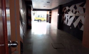Se alquila local comercial en Portete y la 12ava.