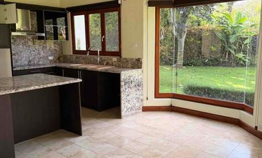 Venta o Renta amplia Residencia de 3 dormitorios en Pakakuna Gardens en Checa