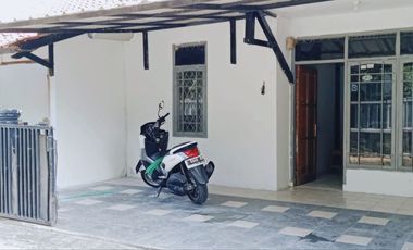 [WAHYU - 081843----] Dijual Rumah Second Strategis Di Hampor Tarogong Garut