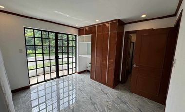 Golf Villas Townhouse For Sale, Fully Renovated Ready to Move-in Manila Southwoods Estate