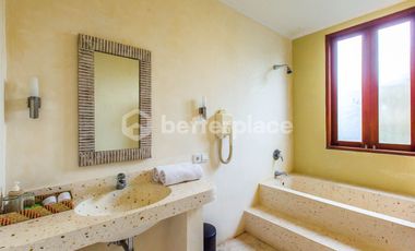 3 Star Hotel with Pool, Restaurant, Spa, and Yoga Space – 3 Minutes from Echo Beach, Canggu