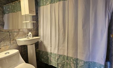 CASA DE 3 DORMITORIOS, 1 BAÑO, AMPLIO PATIO. A 3 CUADRAS DE AV. VALPARAÍSO, PARADERO 12