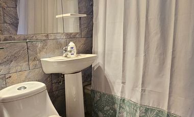 CASA DE 3 DORMITORIOS, 1 BAÑO, AMPLIO PATIO. A 3 CUADRAS DE AV. VALPARAÍSO, PARADERO 12