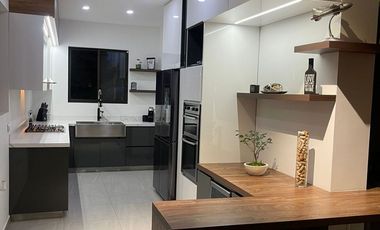 Casa Campestre en arriendo ubicado en combia