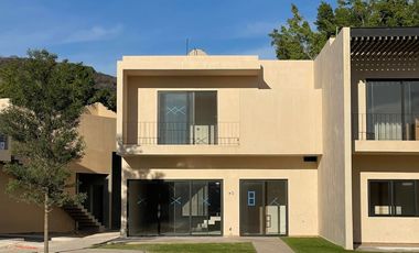 CASA EN VENTA EN EL ENCANTO SAN ANTONIO TLAYACAPAN, CHAPALA