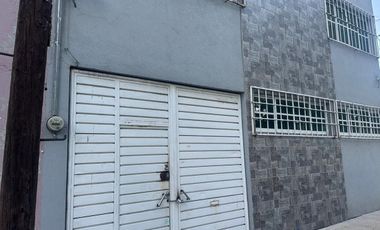 Edificio de 8 cubículos ideal para oficina en Ecatepec, EdoMex