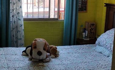 casa de dos pisos en el centro mismo de Lampa