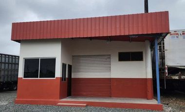 SE ALQUILAN AMPLIAS BODEGAS Y OFIBODEGAS