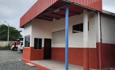 SE ALQUILAN AMPLIAS BODEGAS Y OFIBODEGAS