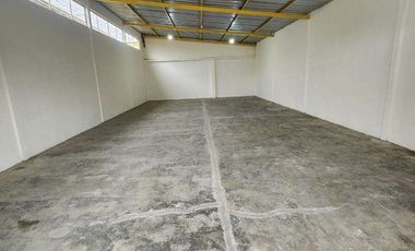 SE ALQUILAN AMPLIAS BODEGAS Y OFIBODEGAS