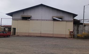 SE ALQUILAN AMPLIAS BODEGAS Y OFIBODEGAS