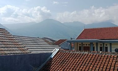 JARANG ADA! Rumah Luas Dekat Kampus Uniga Tarogong dan Pemda Garut