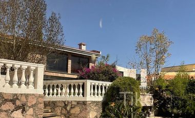 CASA EN CHILUCA 6 RECAMARAS Y ALBERCA