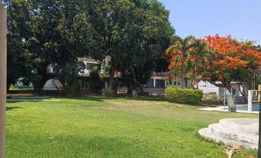 Casa en venta en Zacatepec Morelos con Jardín de eventos