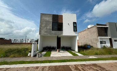 Casa en venta en Aguascalientes, Res. Santa Barbara