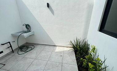 Casa en venta en Aguascalientes, Res. Santa Barbara