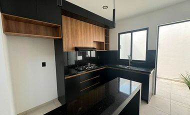 Casa en venta en Aguascalientes, Res. Santa Barbara