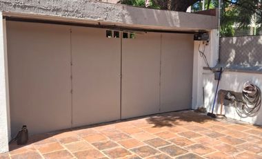 Bonita casa en Venta, Jardines de la Florida, en Naucalpan. Fraccionamiento cerrado.