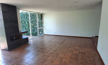 Bonita casa en Venta, Jardines de la Florida, en Naucalpan. Fraccionamiento cerrado.