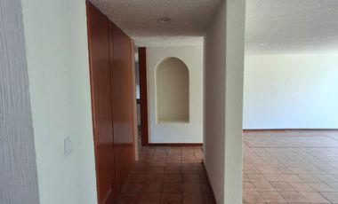 Bonita casa en Venta, Jardines de la Florida, en Naucalpan. Fraccionamiento cerrado.
