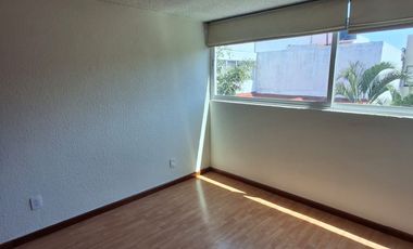 Bonita casa en Venta, Jardines de la Florida, en Naucalpan. Fraccionamiento cerrado.