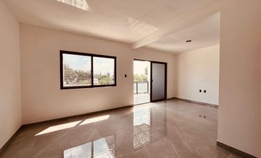 CASA EN VENTA CON ALBERCA, A 5 MIN. DE CENTRAL DE ABASTOS DE CUAUTLA, MOR.