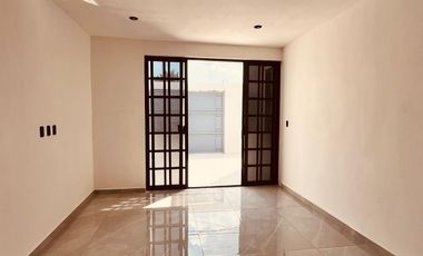 CASA EN VENTA CON ALBERCA, A 5 MIN. DE CENTRAL DE ABASTOS DE CUAUTLA, MOR.