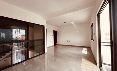 CASA EN VENTA CON ALBERCA, A 5 MIN. DE CENTRAL DE ABASTOS DE CUAUTLA, MOR.