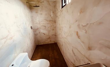 CASA EN VENTA CON ALBERCA, A 5 MIN. DE CENTRAL DE ABASTOS DE CUAUTLA, MOR.