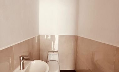 CASA EN VENTA CON ALBERCA, A 5 MIN. DE CENTRAL DE ABASTOS DE CUAUTLA, MOR.