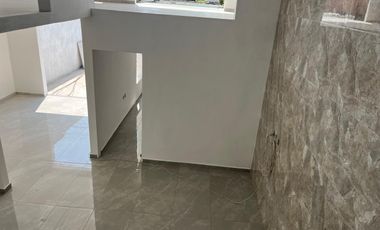 CASA EN VENTA CON ALBERCA, A 5 MIN. DE CENTRAL DE ABASTOS DE CUAUTLA, MOR.