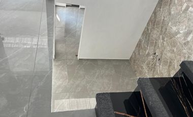 CASA EN VENTA CON ALBERCA, A 5 MIN. DE CENTRAL DE ABASTOS DE CUAUTLA, MOR.