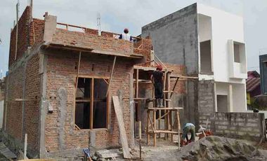 RUMAH HANYA 3 MENIT DARI EXIT TOL SOLO DI JETIS SAWAHAN NGEMPLAK